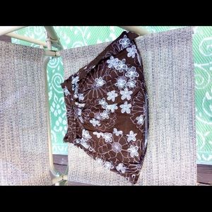 2/$10😀 5T Brown Skorts Embroidered White Flowers & Tie Sash Excellent Cond